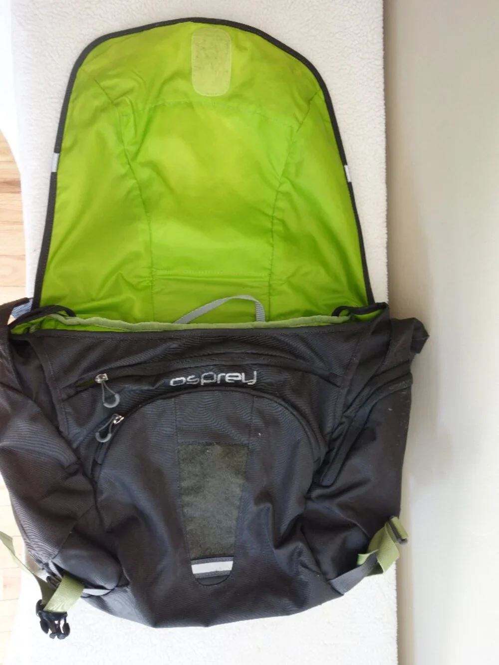 OSPREY Black & Lime Green Messenger Bag